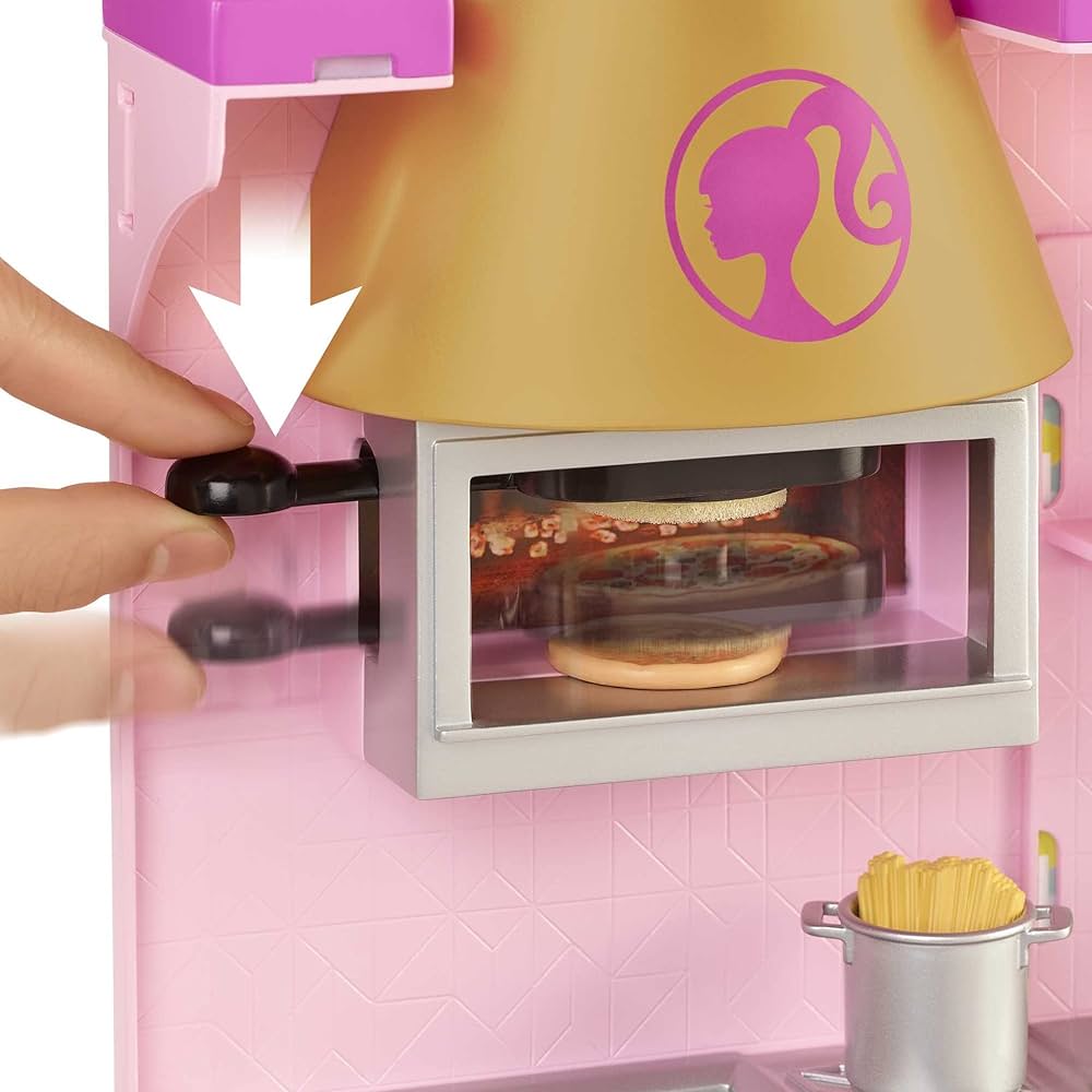 Mattel Barbie Playset Il Ristorante con Bambola Chef e oltre 30 accessori da cucina HBB91