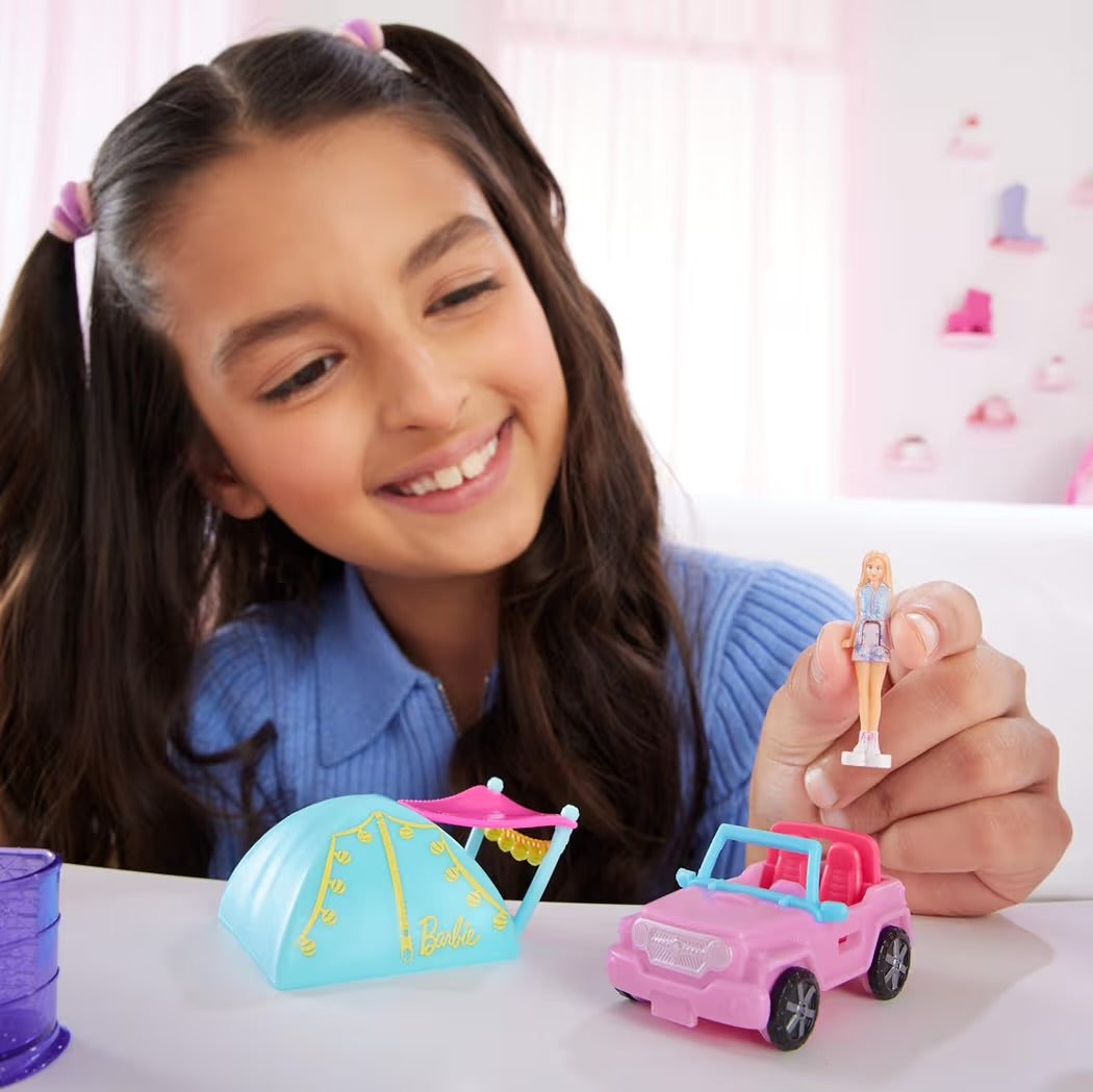 Mattel Barbie Mini BarbieLand Jeep Fuoristrada HYF43 con Mini Bambola e Veicolo