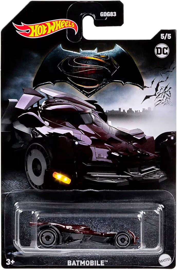 Mattel Hot Wheels Batman DC Batmobile, macchinina die-cast in scala 1:64 veicolo del Cavaliere Oscuro da collezione
