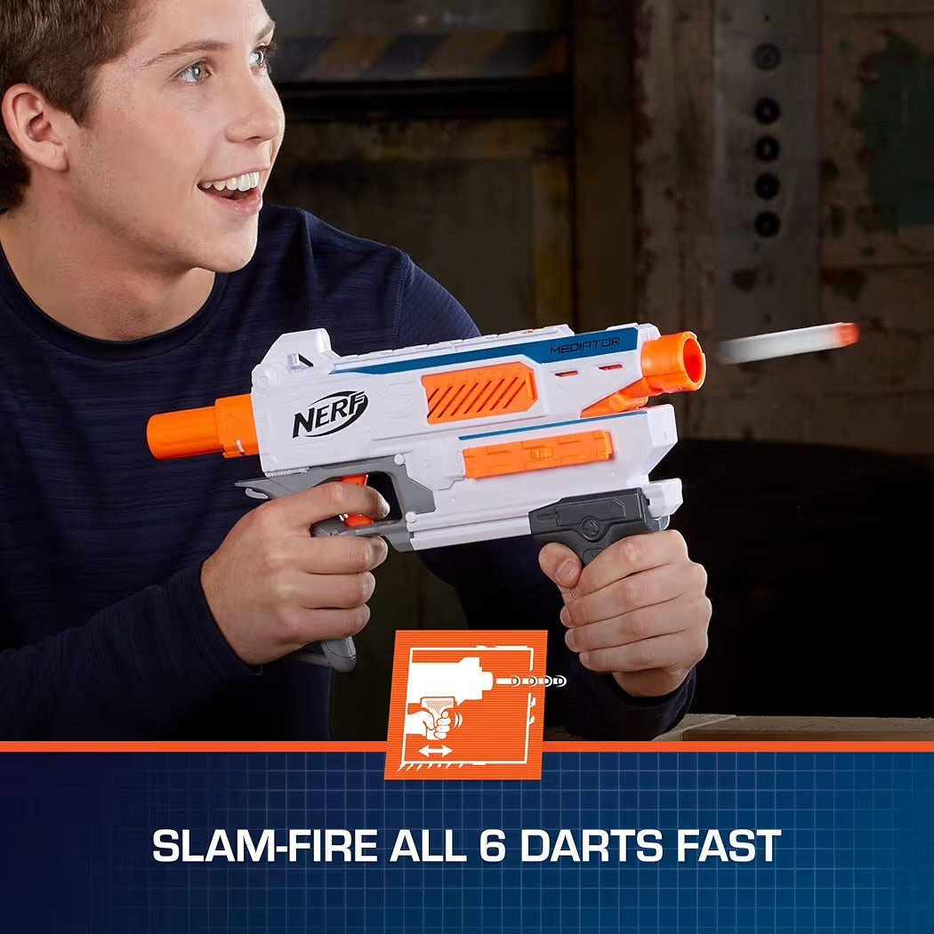 Hasbro Nerf Blaster da esterno Mediatore