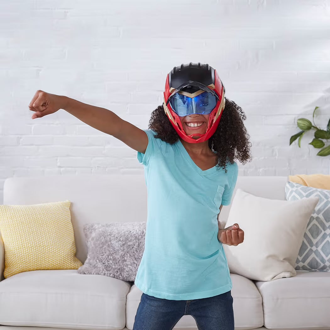 Hasbro Maschera FX Black Panther Wakanda Forever Ribaltabile di Ironheart con LED Che Si Illuminano Giocattolo per Roleplay