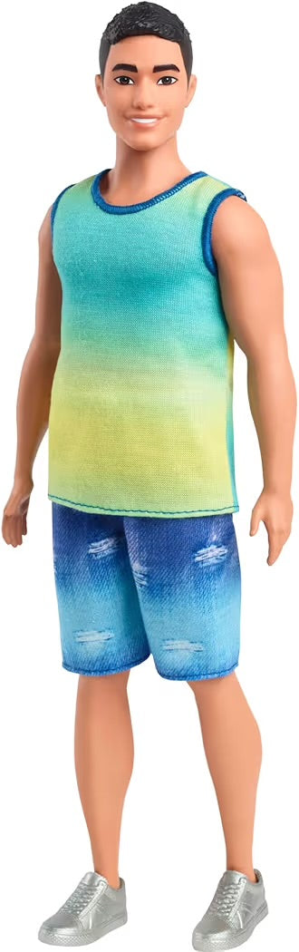 Mattel Barbie Ken Fashionistas 236 HYV00 con Capelli Neri, Canotta Sfumata e Shorts Jeans
