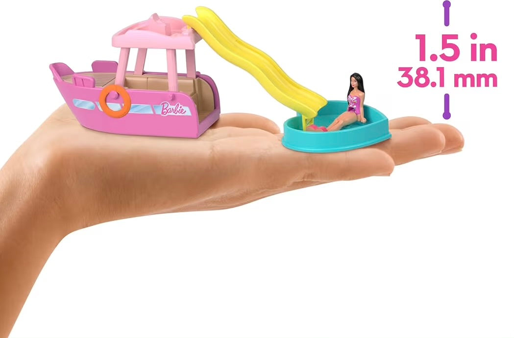 Mattel Barbie Mini BarbieLand Barca dei Sogni HYF41 con Mini Bambola e Veicolo