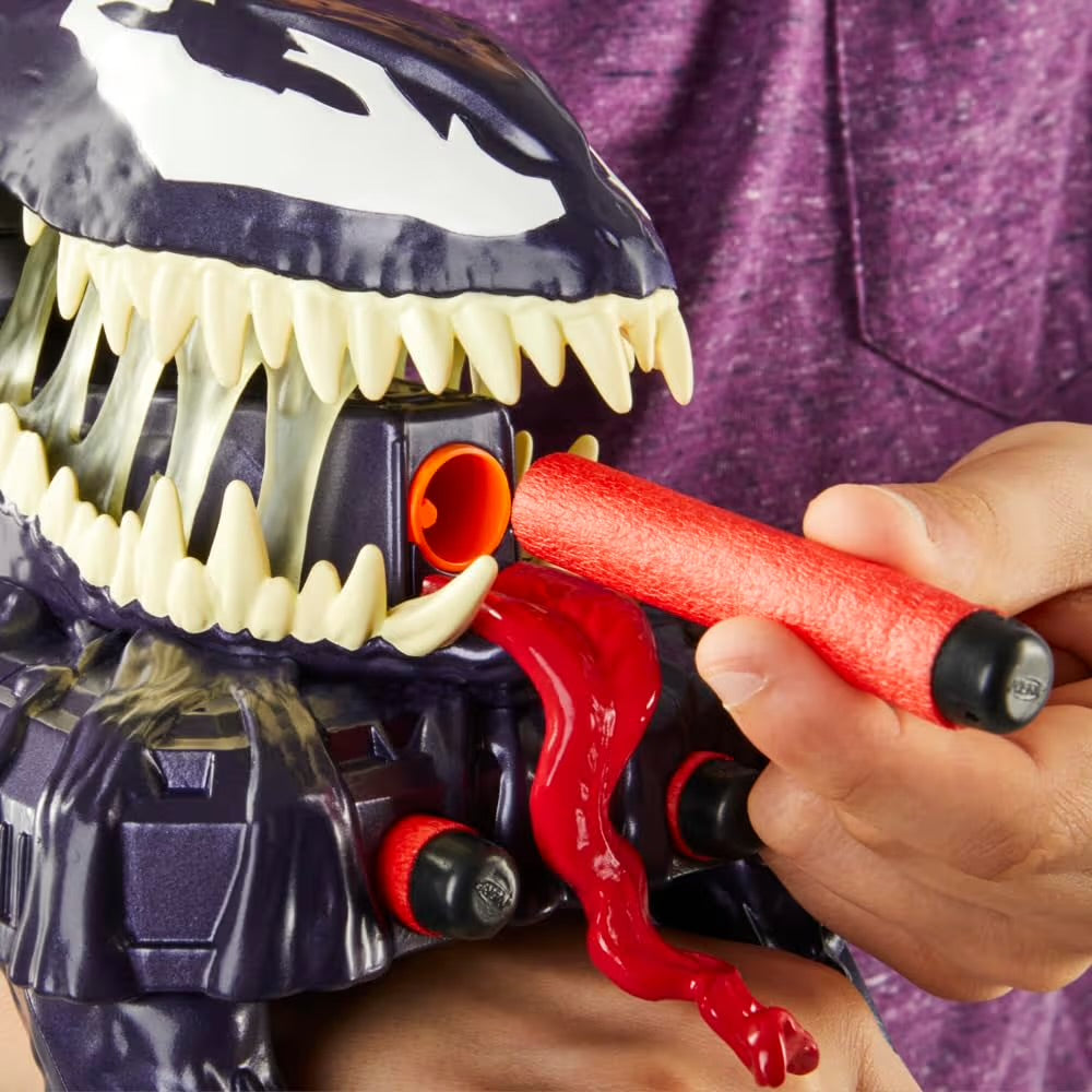 Hasbro Marvel Spider-Man VenomVersus Blaster Marvel's Venom Strike Giocattolo per Roleplay Nerf di Spider-Man